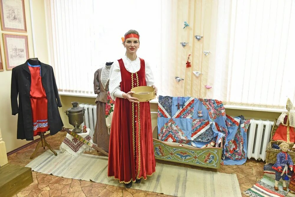 Этнокультурный центр. Ресурсный центр этнокультурного просвещения ярославль. элетно культурный центр. этнокультурный центр пряжа.