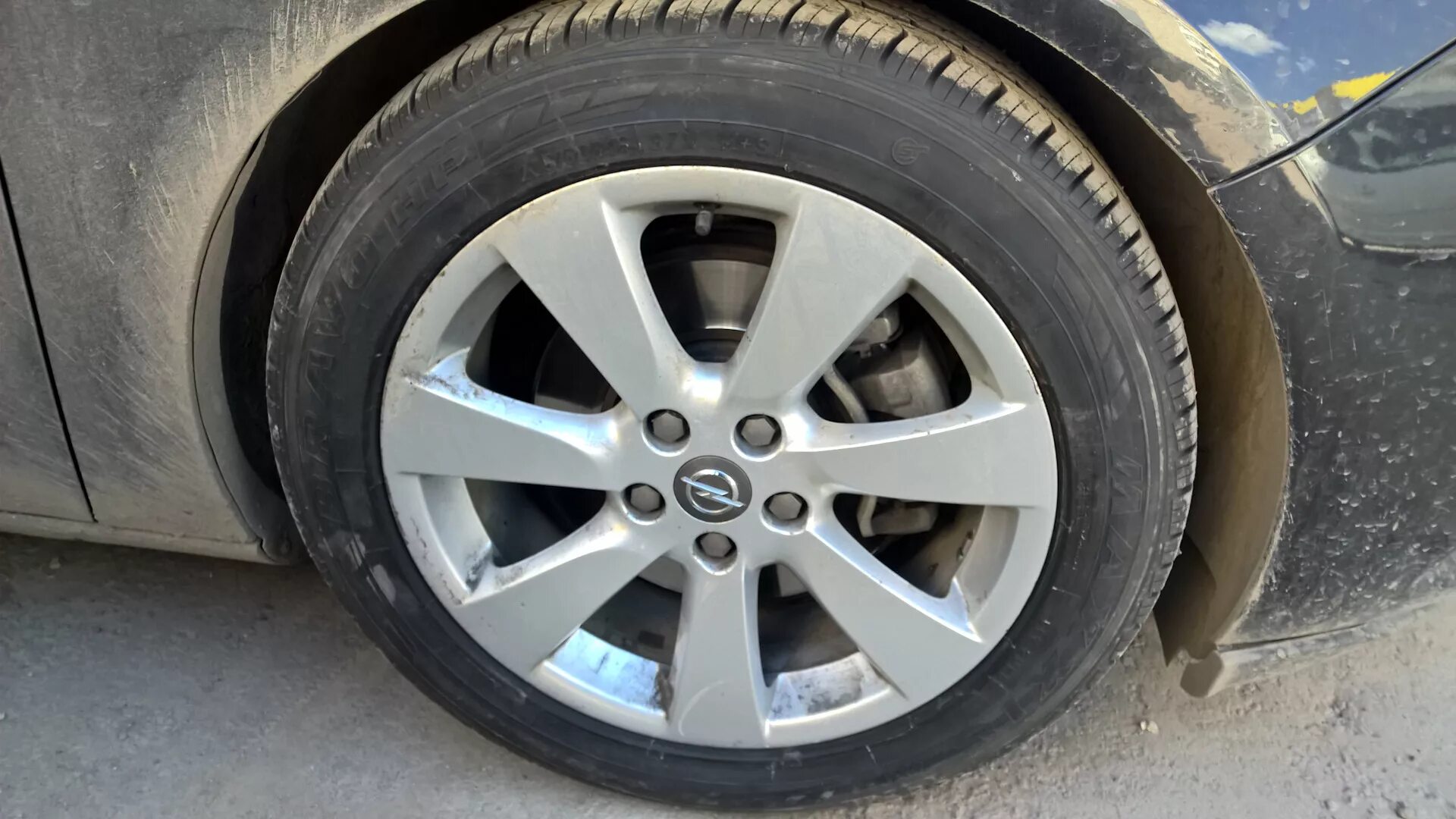 Opel astra резина. Opel astra j 17 колесо заводское. Опель астра h 225/50 r17. Резина 205/50/16 опель астра н. Астра н универсал колеса 205 60 r16.