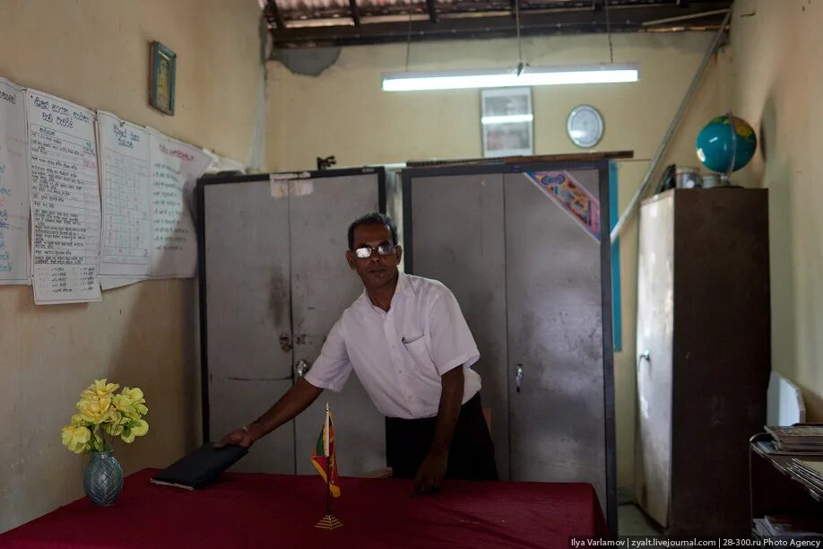 Школа в Шри Ланке. Школы в Шри-Ланке условия ужасные. Русские школы на Шри Ланке. Фото школьников Шри Ланки. Шри школа