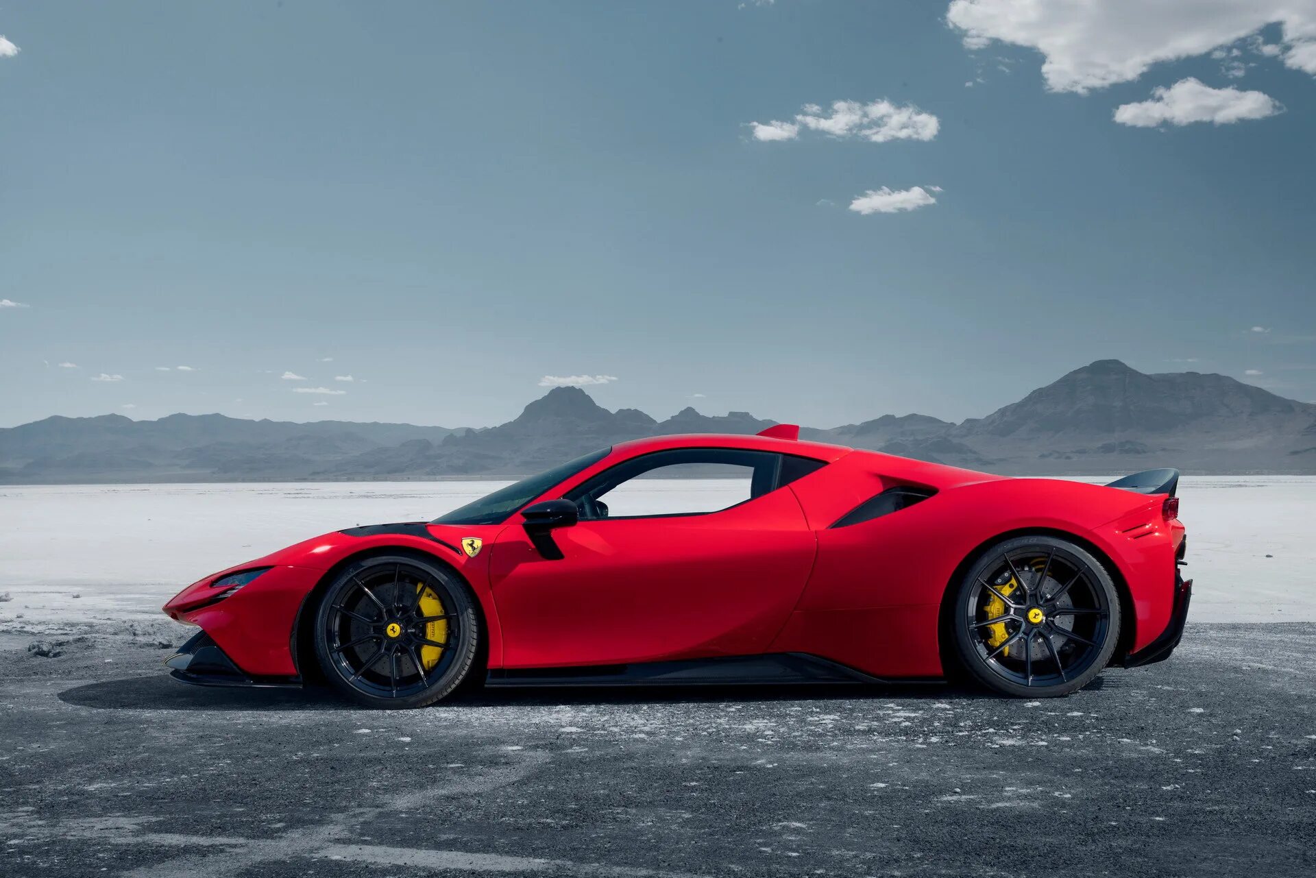 Ferrari sf 90. Феррари sf90 Stradale. Ferrari 2022 sf90. Ferrari sf90 Novitec. Ferrari sf90 Stradale новые.