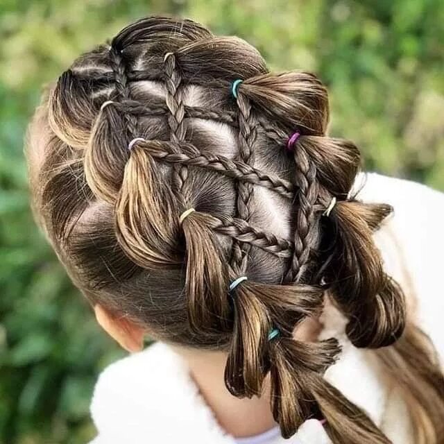 2 косички девочке. Ажурные косы детям. красивые косички для девочек ананас. косичка для девочки ананас.