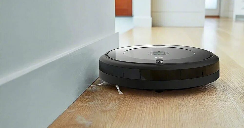 Робот пылесос рейтинг 2024 цена качество. IROBOT Roomba 698. IROBOT Roomba 696. IROBOT Roomba 300. Первый робот пылесос Roomba.