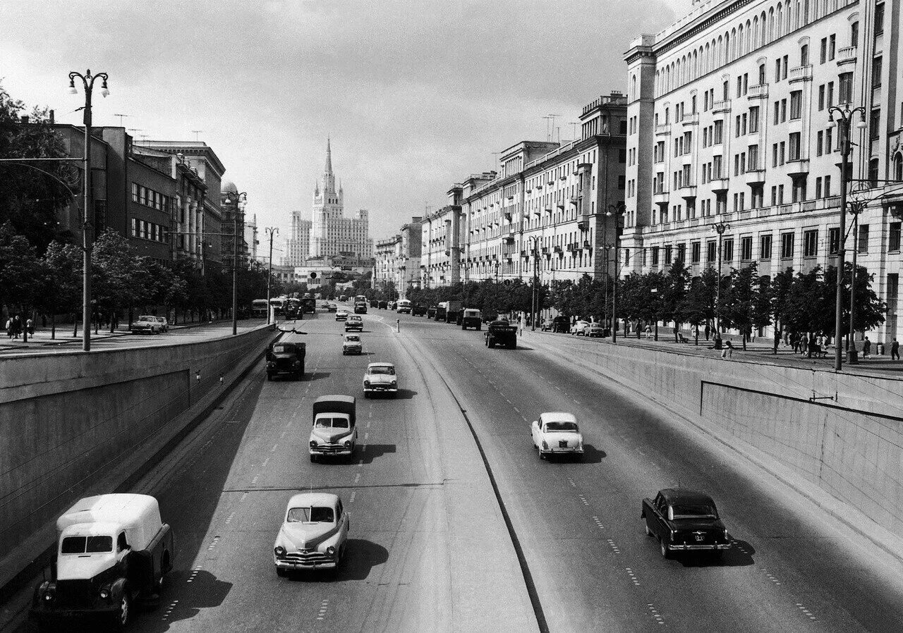 20 55 по москве. Кутузовский проспект 1960 год Москва. Садовое кольцо 1960. Москва 1962.