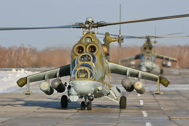 Ми 24 вертолет экипаж. Ударный вертолёт ми-24. ми-24 армейский ударный вертолёт. вертолет &quot;ми-24а&quot;. военный вертолёт ми 24.