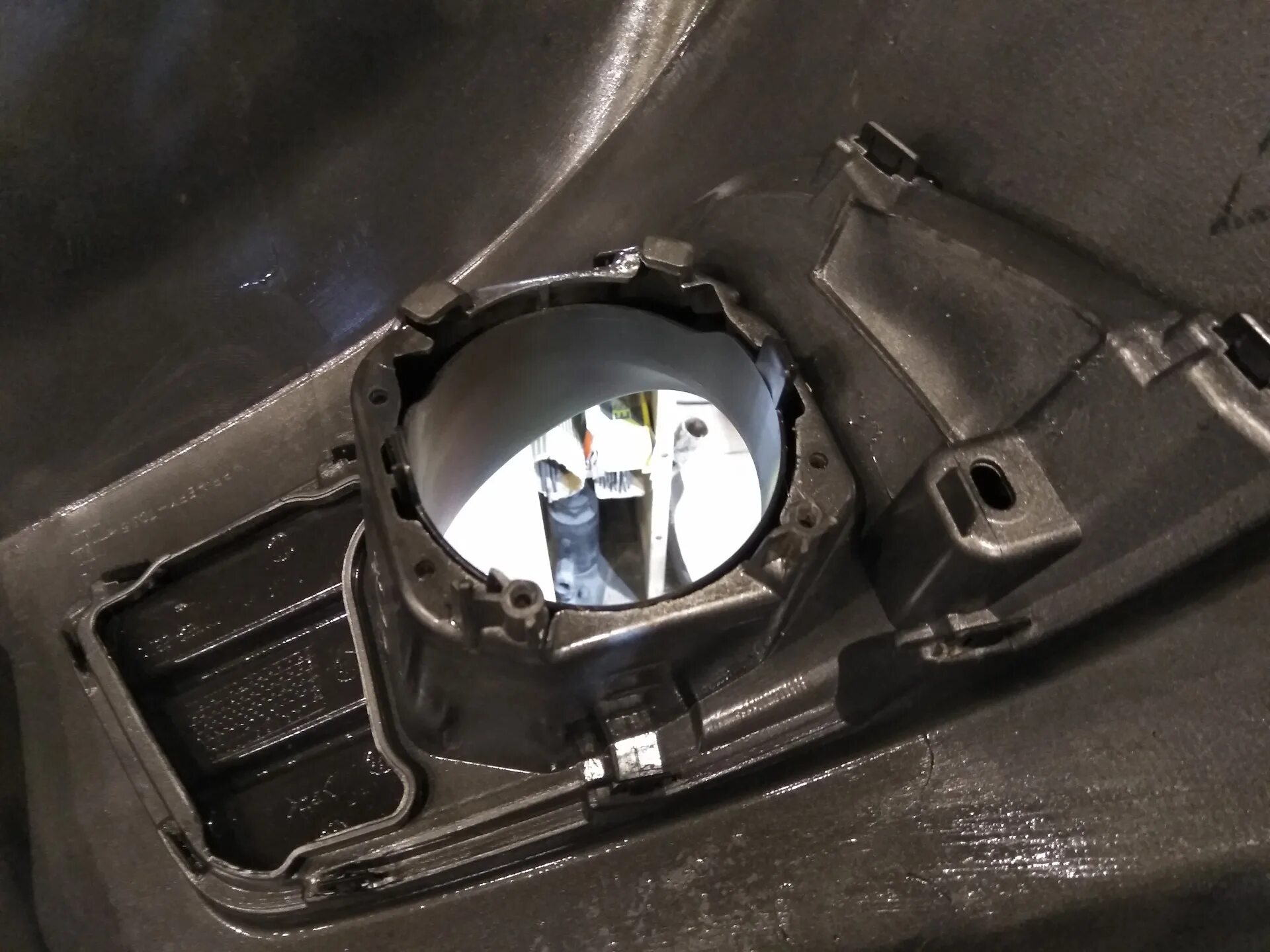 Как снять фару на сх4 Фара правая (Suzuki SX4 (1)) запчасть в наличии ZapSPb (код ZPB-3512079J00)