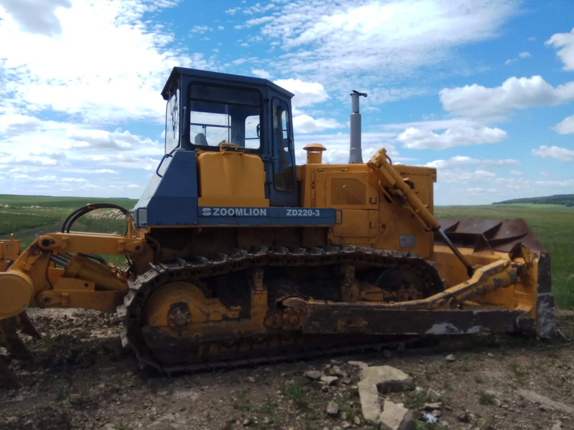 Бульдозер zoomlion zd220s-3 болотоход. Бульдозер zoomlion zd220s-3. Бульдозер zoomlion zd160f-3. Zoomlion zd220* бульдозер. Бульдозер зумлион болотоход 220.