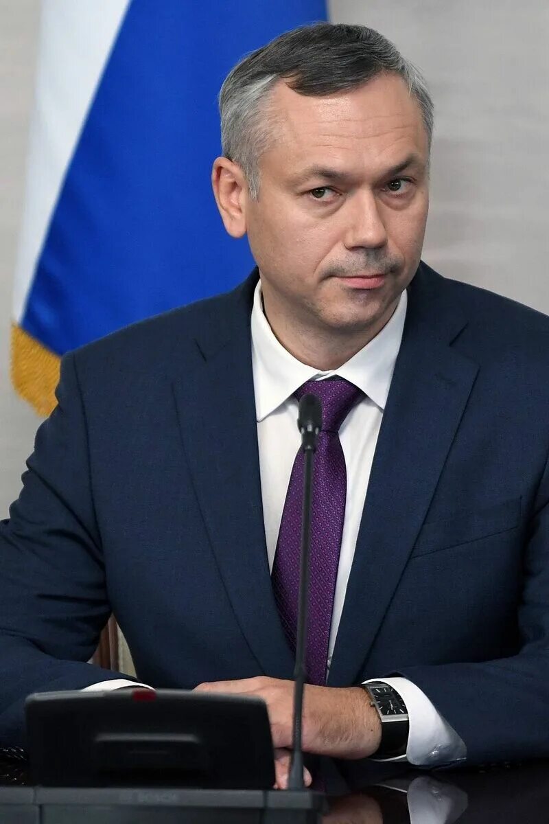 Новосибирский губер травников. Телефон травникова. Телефон травникова. Телефон травникова. Травников губернатор.