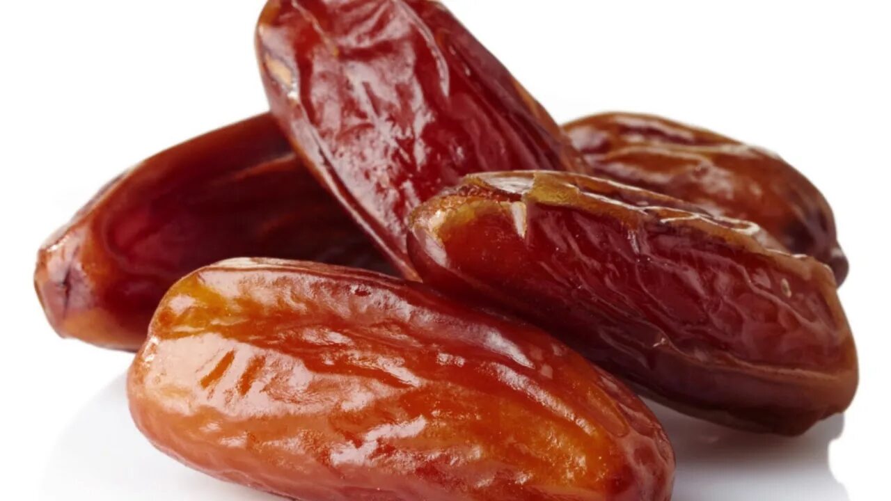 Dates picture. Финики рутаб. Финики shadiar. Финики Tamrah. Финики Цуккари.