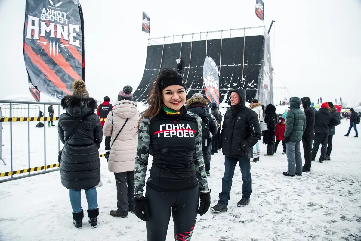 Посольство россии в сша. Российские туристы. Со дна вершины. Россия пределы самообороны. Россияне на пределе.