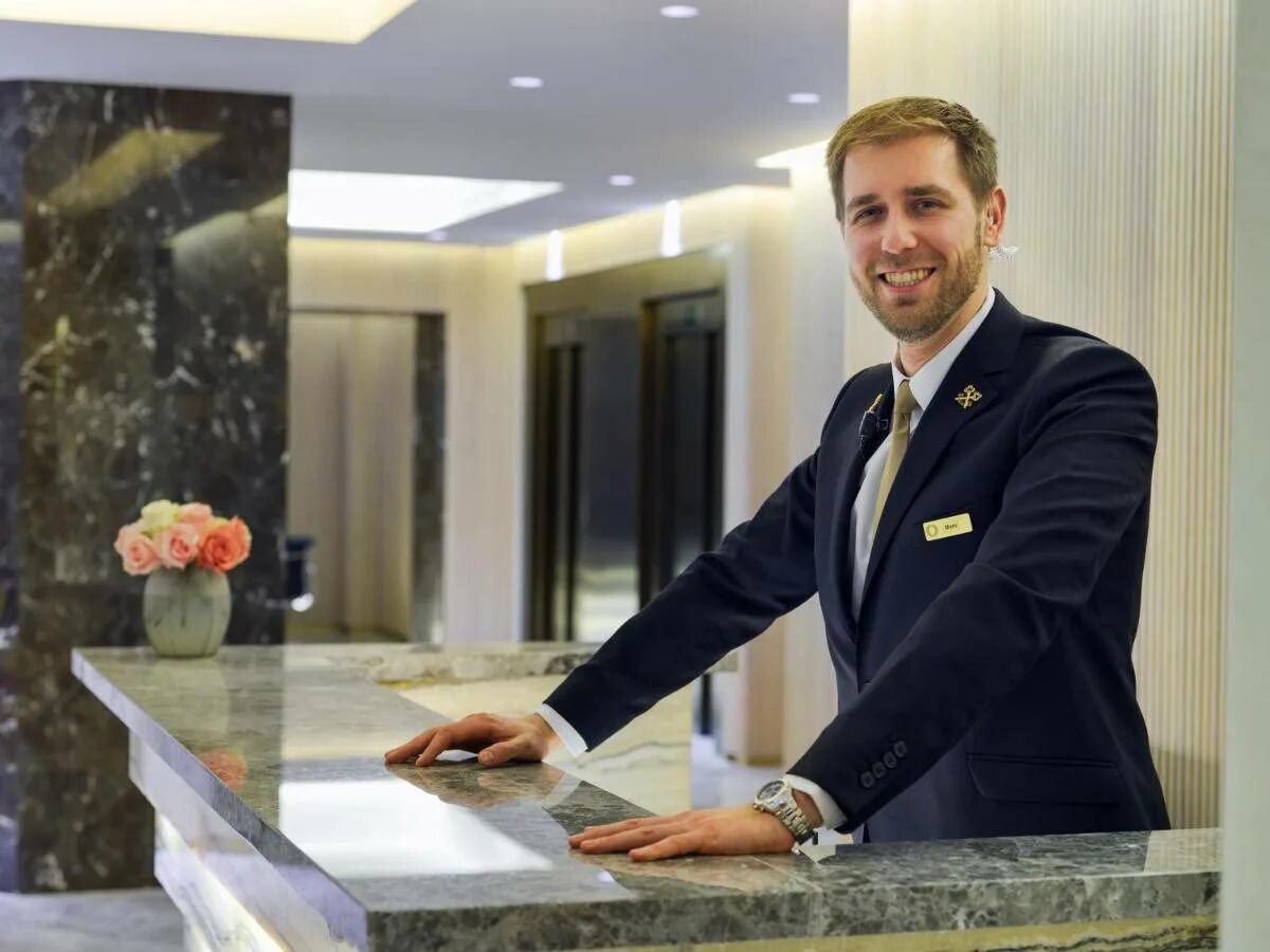 ● Well-known international 3 star hotel offers favorable accommodation - 1 000 r