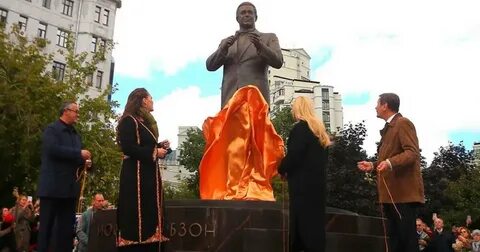 Оружейный переулок памятник кобзону