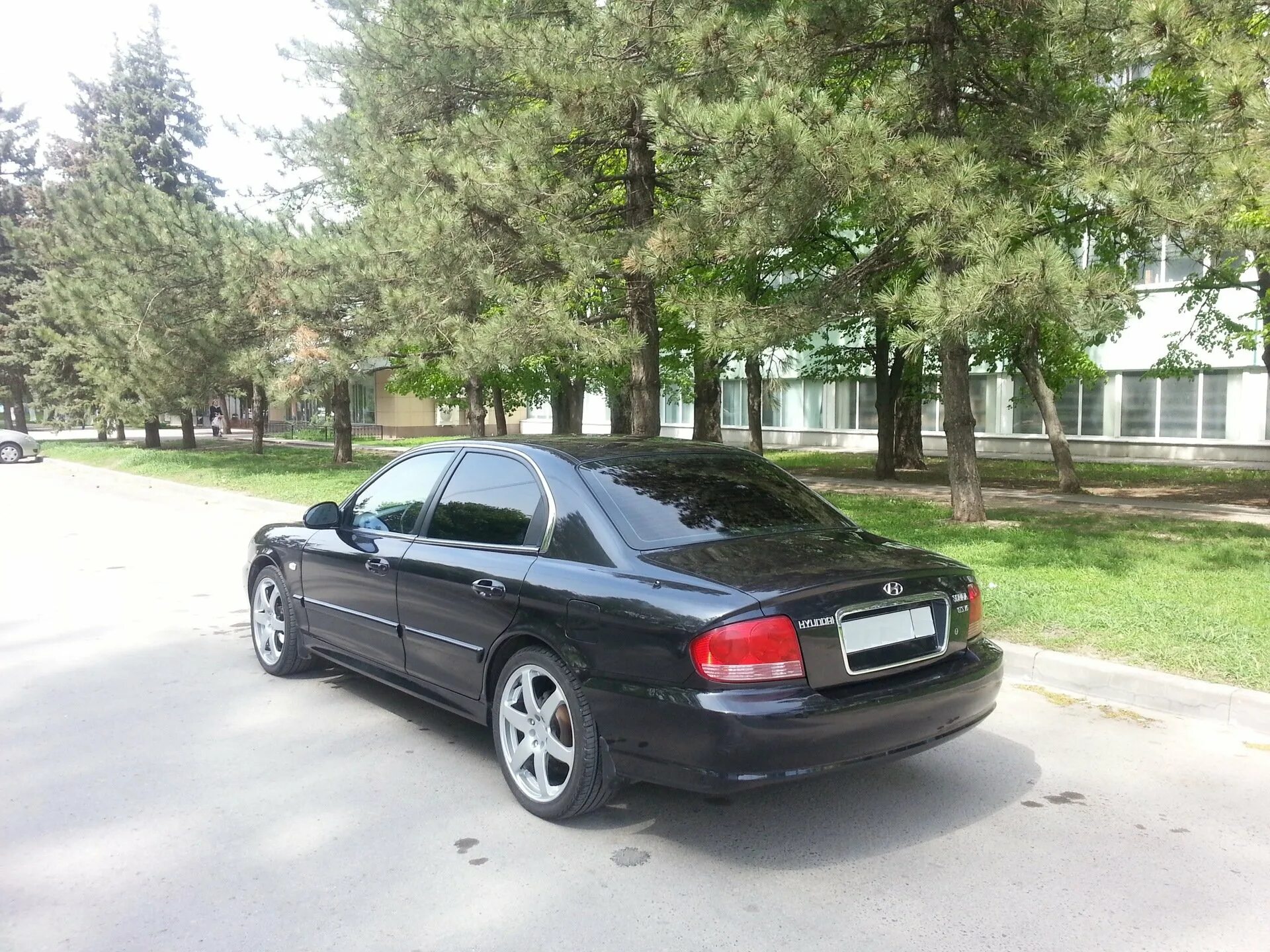 Соната тагаз r17. Hyundai sonata ef черная r17. Hyundai sonata ef r18. Соната ef r17. Диски r18 sonata ef.