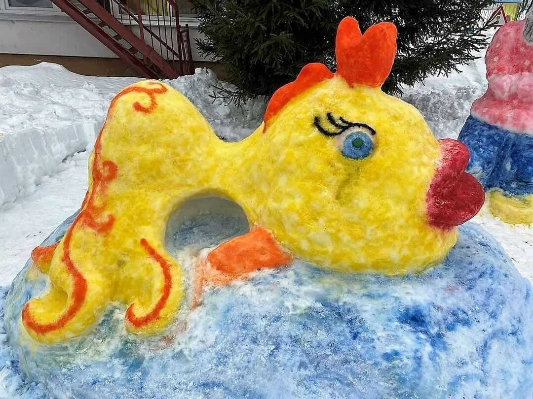 нежные постройки в детском саду. снежный городок в детском саду. интересные постройки из снега. постройки из снега в детском саду. снежные постройки.