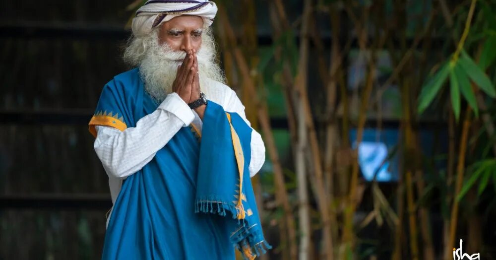 Интервью с садхгуру. Часы садхгуру. Радхе джагги садхгуру. Интервью с садхгуру. Индийский мудрец садгуру.