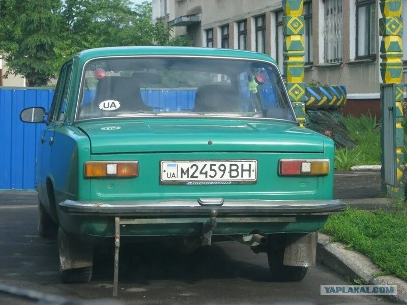 Покажи машину номер 3. Номера машин. Старые номера машин. Украинские номера машин. Номер машины Украина старый.