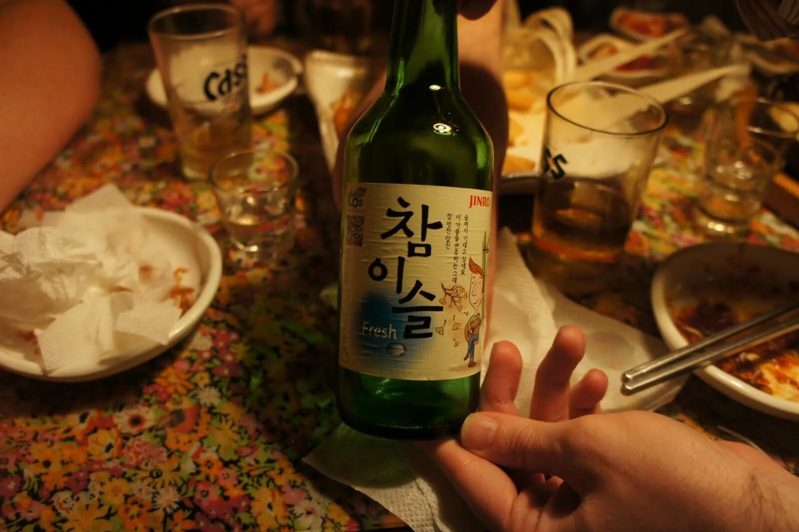Соджо напиток. Корейский напиток соджу. Что такое соджу в Корее.
