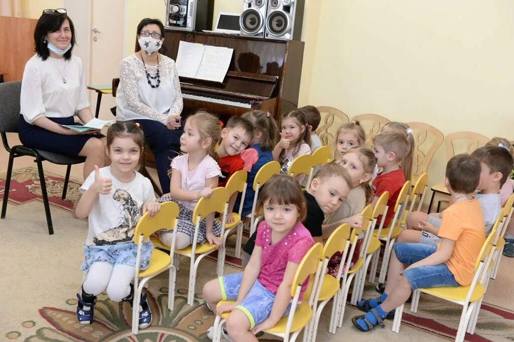 Дом ребенка старый оскол. Детский сад малинка старый оскол. Директор старооскольский детский дом. Дом ребенка старый оскол. Детский сад непоседы губкинский.