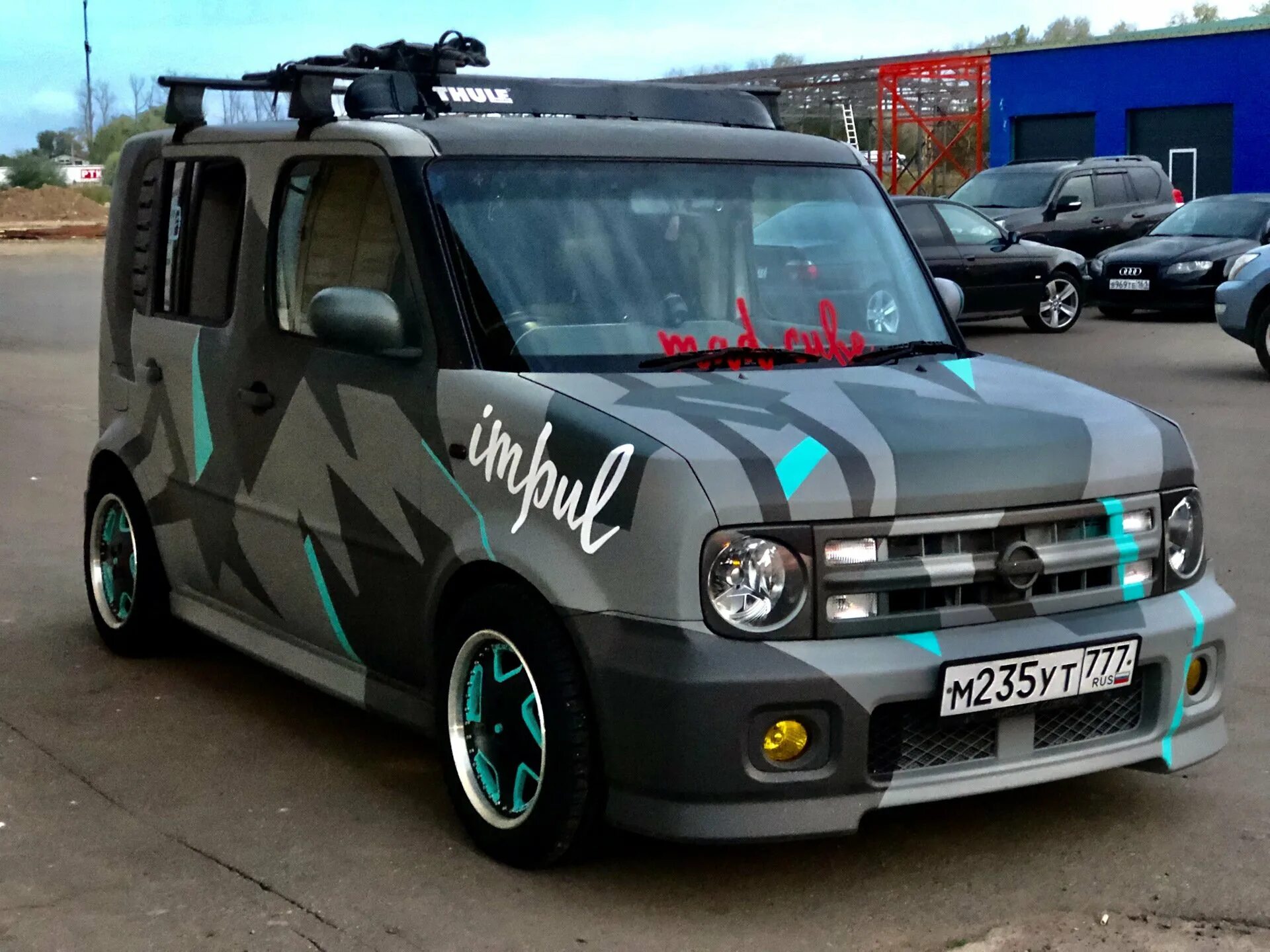 Автогур73 тюнинг. Nissan cube 2002 tuning. ниссан куб 2025. nissan cube тюнинг. тюнингованный ниссан куб.