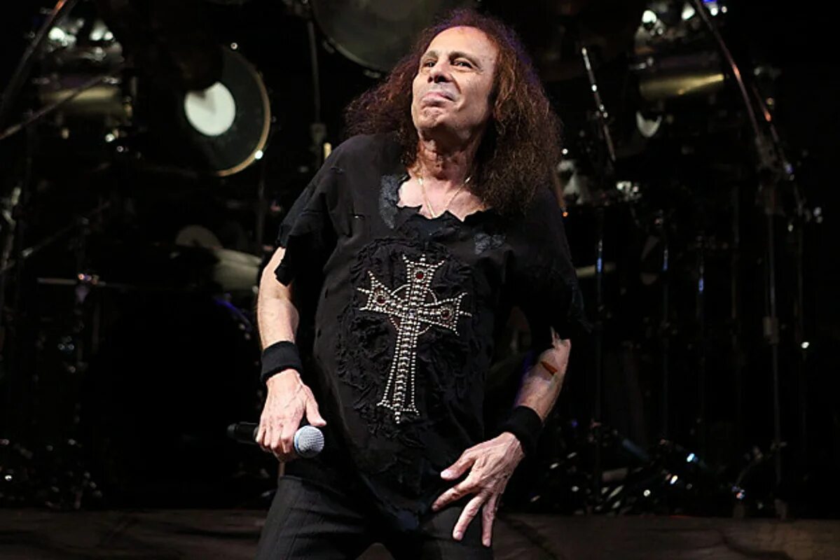 Ronnie dio. Блэк Саббат с дио. Dio в Блэк Саббат.