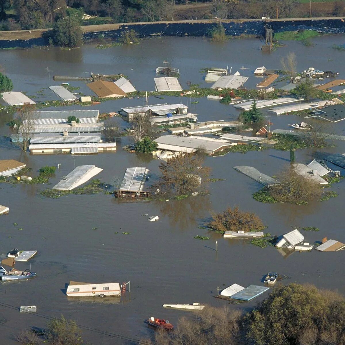 Flood natural disaster. Наводнение. Затопления наводнения. Наводнение в природе. Выдающееся наводнение.