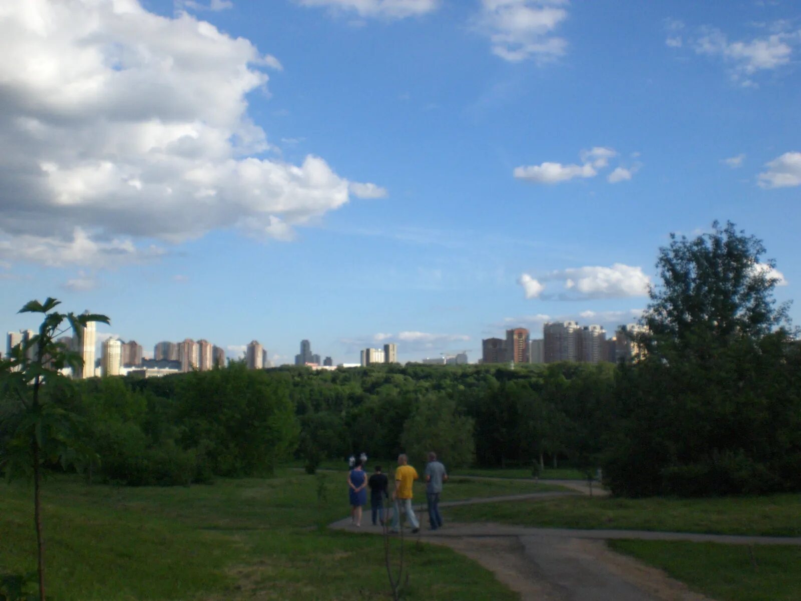 Парк 50-летия октября Москва. Парк 50-летия октября Москва проспект Вернадского. Раменки парк 50 лет октября. Парк 50 лет октября на Вернадского. Парк 50 летия октября фото