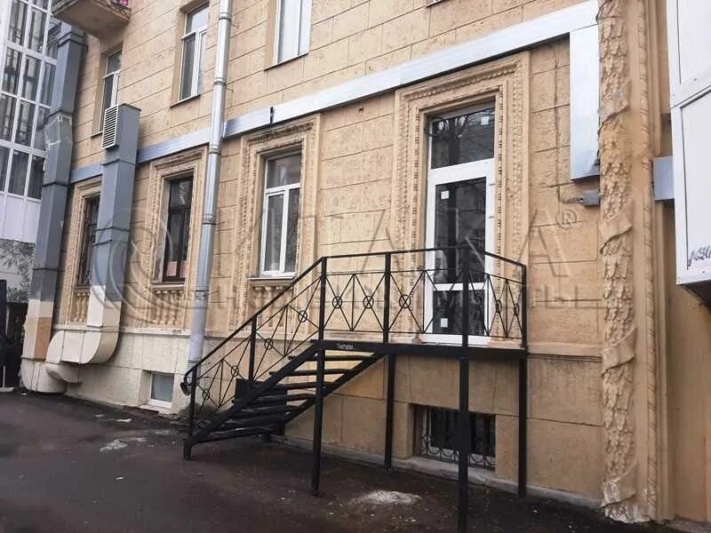 Пустое офисное помещение. Аренда нежилой фонд. Аренда нежилой фонд. Нежилое помещение. Нежилое помещение в мкд.