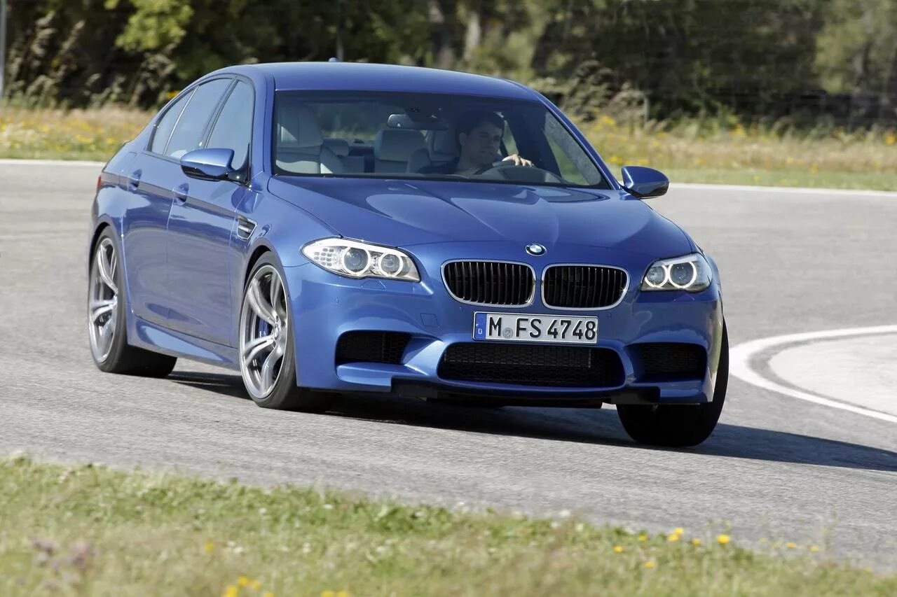 М 2.5 б. BMW m5 f10. BMW m5 f10 2012. BMW m5 f10 2014. BMW m3 f10.