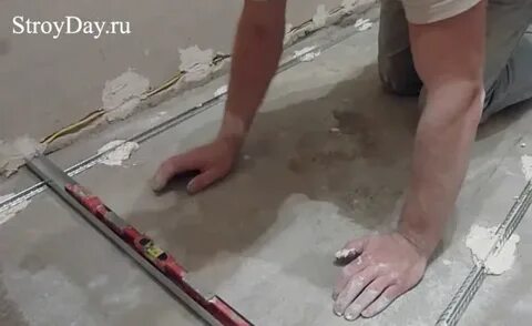 Выровнять стяжку под плитку