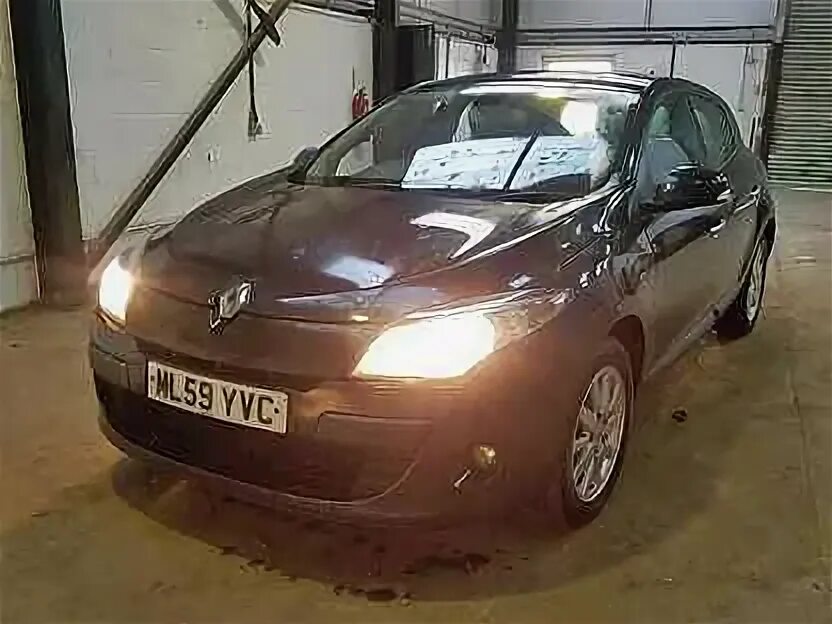 Краска рено меган 3. Пленка на рено меган 3. Renault 21b цвет. Меган 3 тюнинг. Renault megane 3 бежевый.