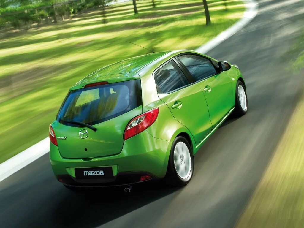 Mazda 2 2010. Mazda mazda2. Mazda 2 2010. Иномарка 2. Mazda 2 2015.
