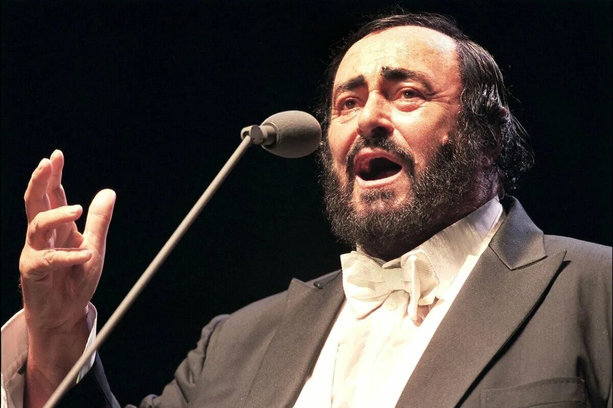 Пласидо доминго три тенора. Нетребко. Песни в исполнении оперных певцов. Дмитрий хворостовский портрет. Анна нетребко опера.