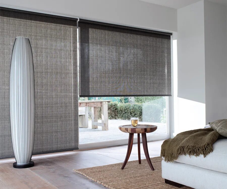 Шторы на окна от солнца рулонные. Плиссе Hunter Douglas. Римские электрошторы. Шторы на панорамные окна. Рулонные шторы на панорамные окна.