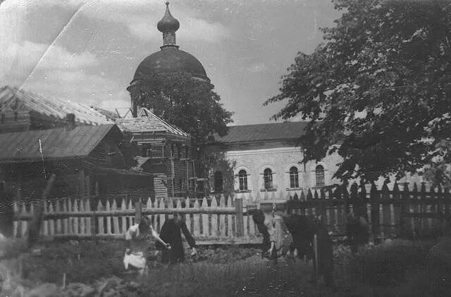 Солотчинская школа интернат рязань. Дом музей пожалостина. Санаторий памяти ленина солотча. Школа 63 рязань. Солотча школа.