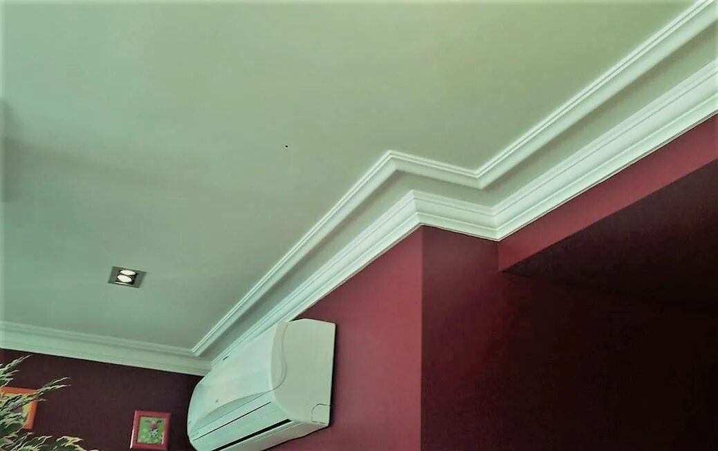 113. Уголки на потолок. 50. Плинтус потолочный 1. Плинтус потолочный галтель.