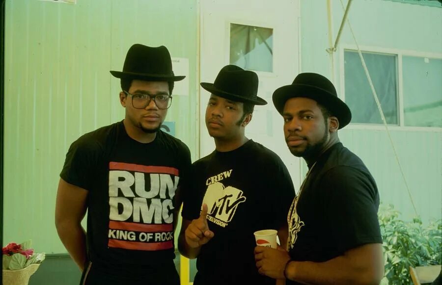 M c run. Run dmc 80. run dmc concert. run dmc tour concerts. run dmc tour free photos.