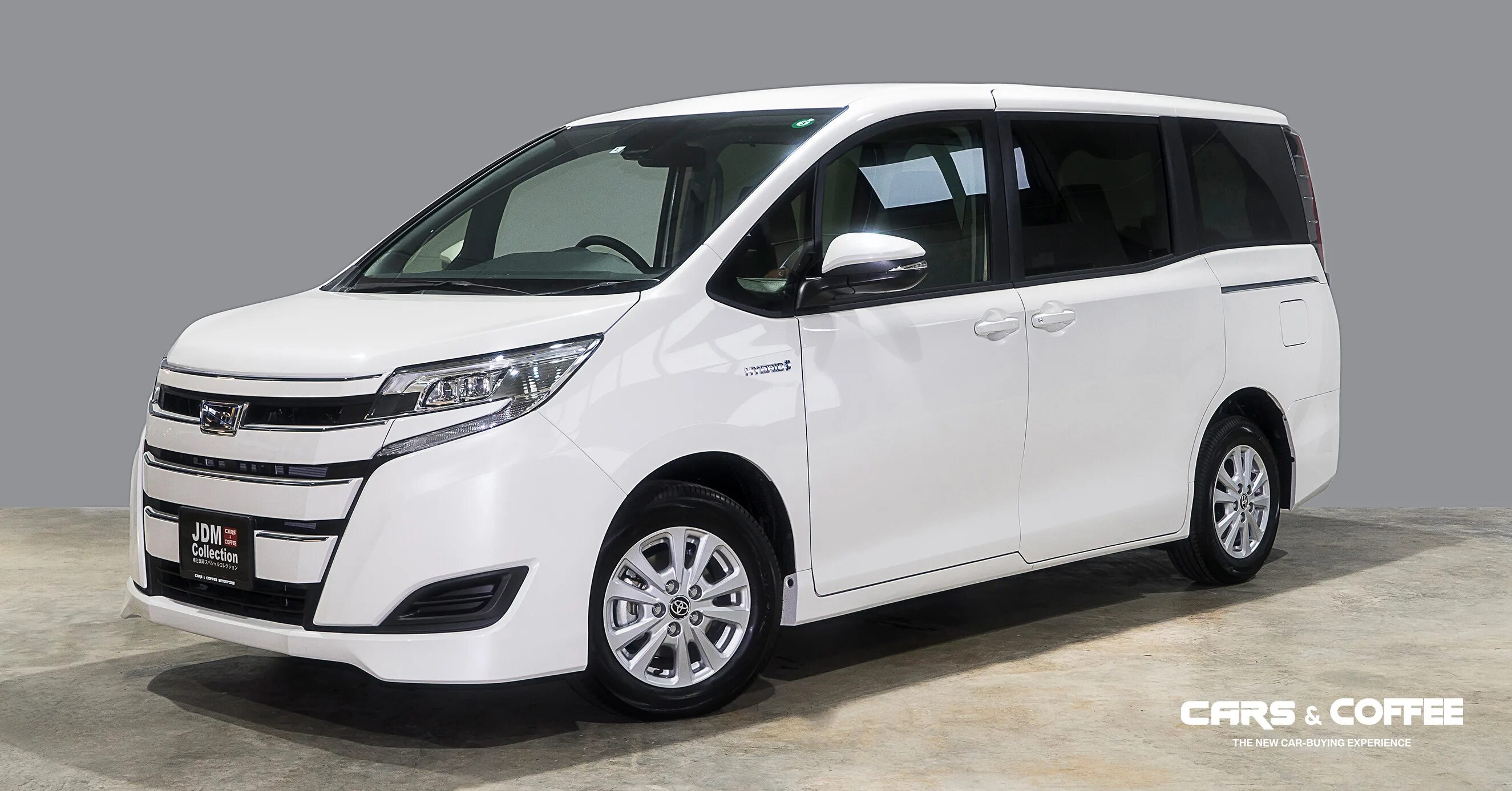 Noah гибрид. Тойота Ноах 2021. Toyota Noah Hybrid 2018. Тойота Ноах 2018 гибрид. Тойота Ноах гибрид 2017.