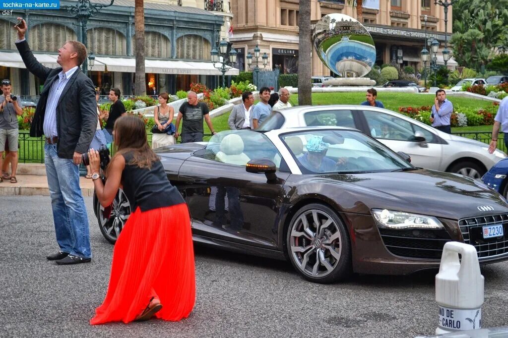 Москва жизнь богатых. Богатая жизнь в дубае. Золотая молодежь москвы. Атрибуты богатой жизни. Азербайджанские богачи.