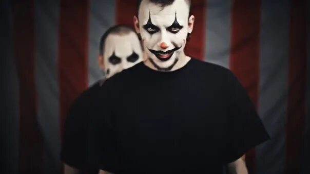 Тони раут шрам на лице. Тони раут клоун. Тони раут гримм фото. Грим тони. Тони раут грим.