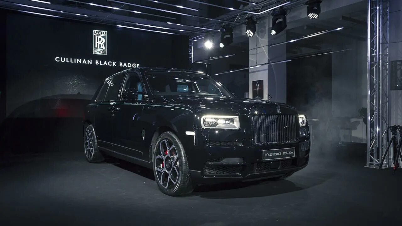 Роллс калинан. Rolls Royce Cullinan черный. Роллс Ройс Cullinan Black badge. Rolls Royce Cullinan Black badge. Rolls Royce Cullinan Black badge 2021.