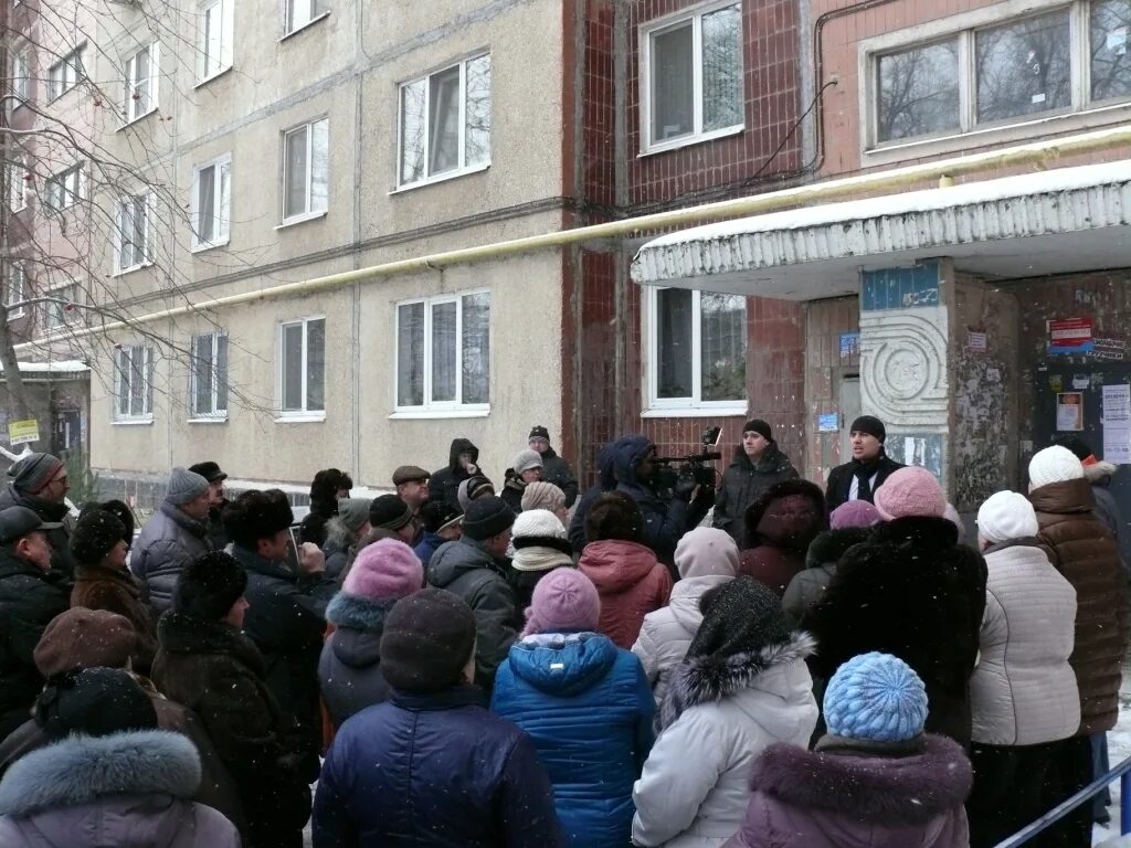 управляющая компания пик москва. смирнов виктор михайлович пик комфорт. украли пожарные рукава. логотип управляющей компании. избиратель.