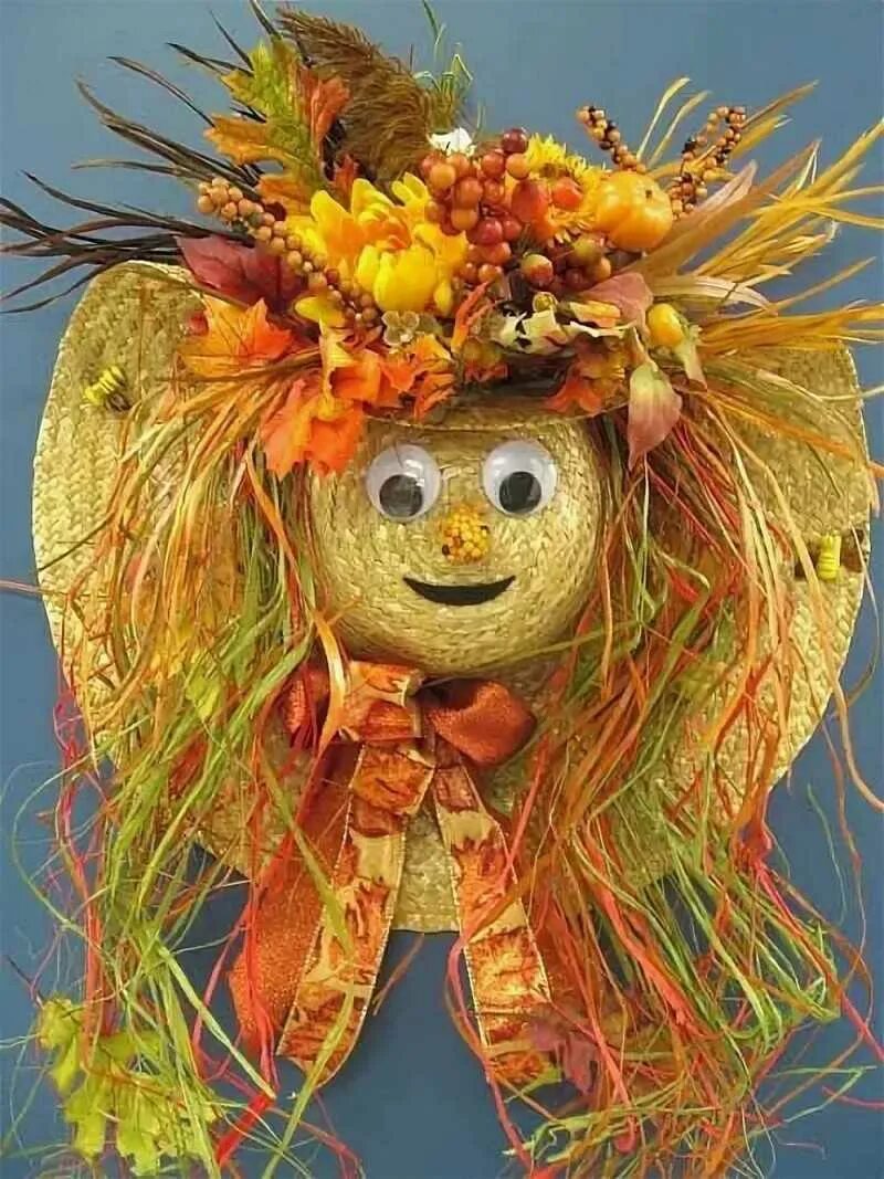 Оригинальные осенние поделки. Поделки осень. Осенние поделки в садик. Поддлека из природного материала. Композиция из шишек и листьев.