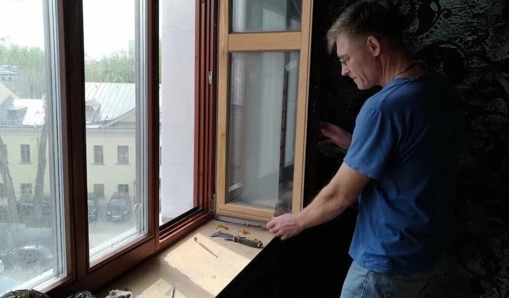 Реставрация окон цена. Перекраска деревянных окон. Реставрируем старые деревянные окна. Крашенные пластиковые окна. Покраска пластиковых окон.