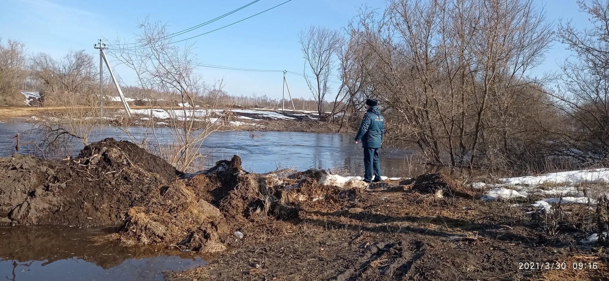 Уровень воды в реке в орле. В Орловской области подтопило. Орел мост тайное Касьяновка. Мост в тайное Орловской области. Подтопленные мосты в Орловской области 2021.