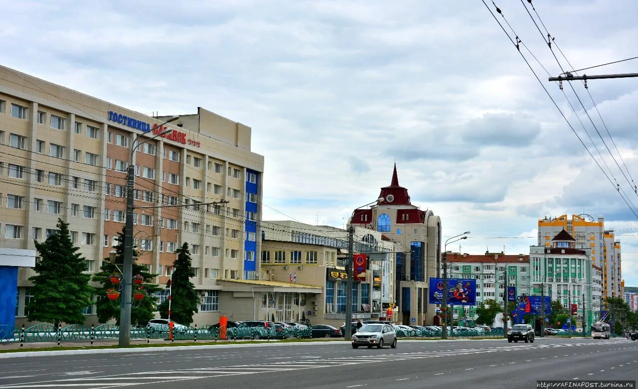 Магазины г саранска. Саранск центр. Саранск центр города. Столицы Мордовии Главная улица города Саранск. Город Саранск Республика Мордовия.