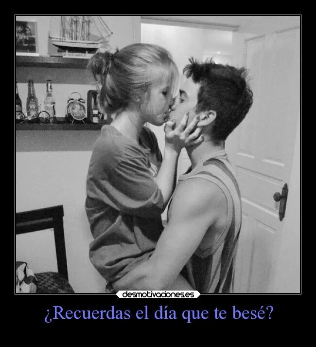 поцелуй брата с сестрой в губы. поцеловал сестру в губы. целует сестру. поцелуй брата с сестрой в губы. поцелуй девушек.