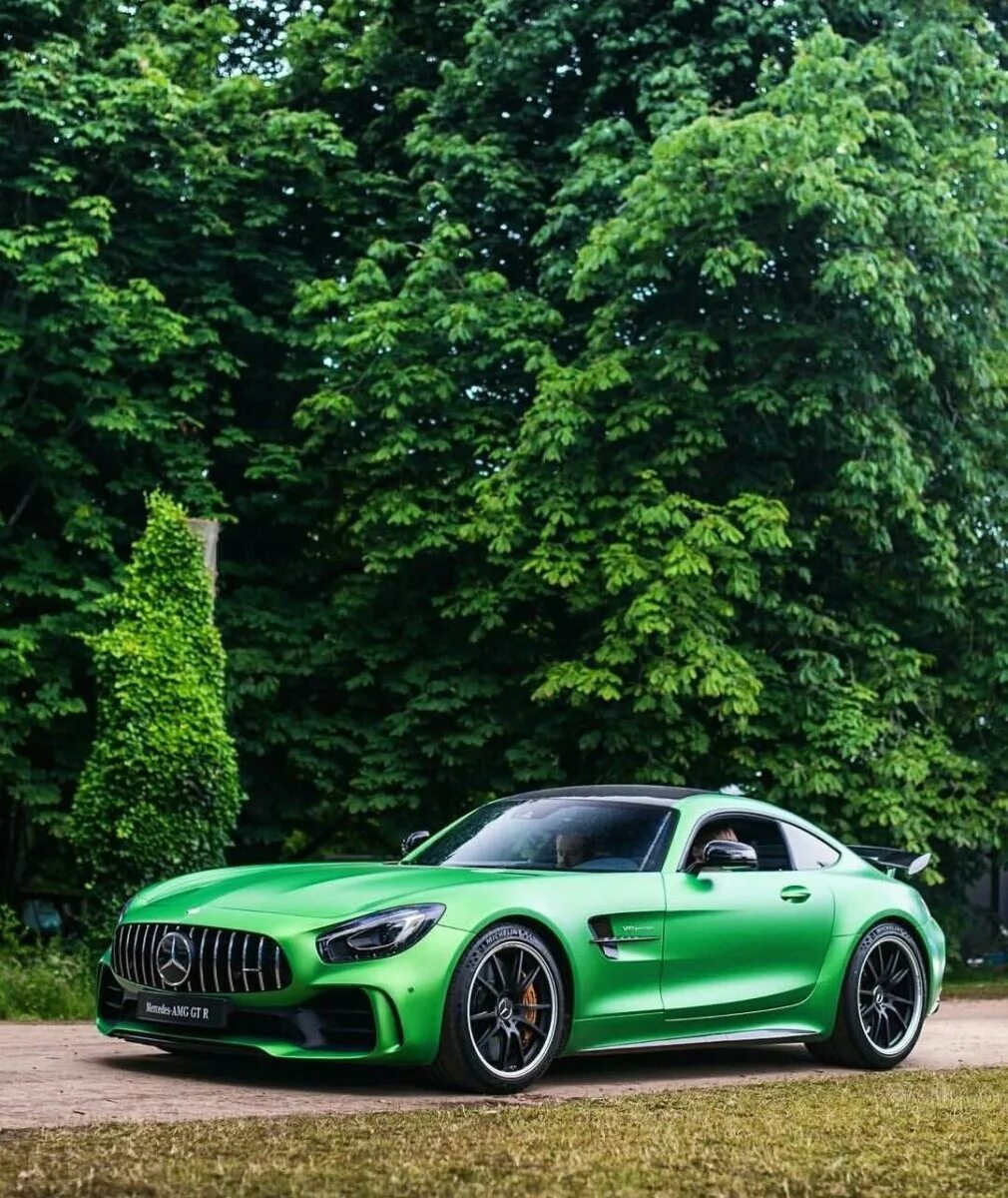 Mercedes AMG GTR. Мерседес АМГ ГТ. Mercedes AMG gt GTR. Мерседес АМГ gt зеленый.