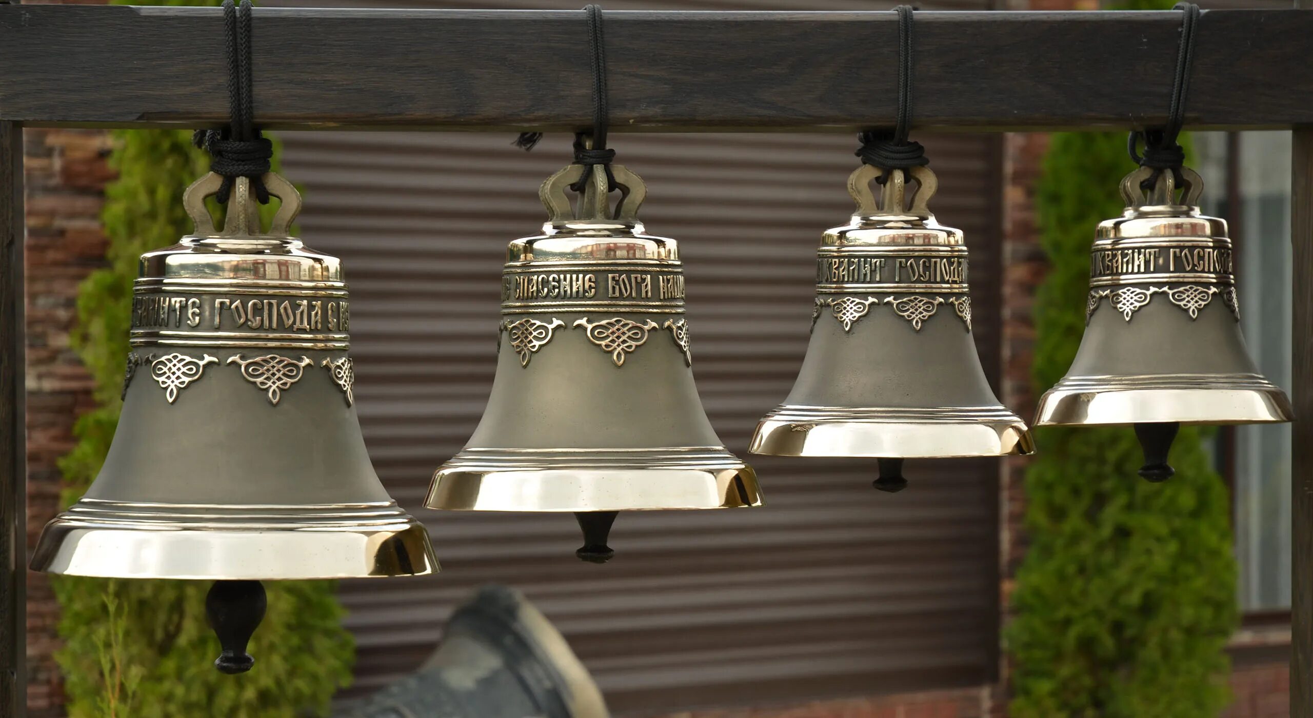 корабельный колокол. колокола пасхальный звон благовест. церковные колокола. колокольный звон колокол благовест. церковные колокола.