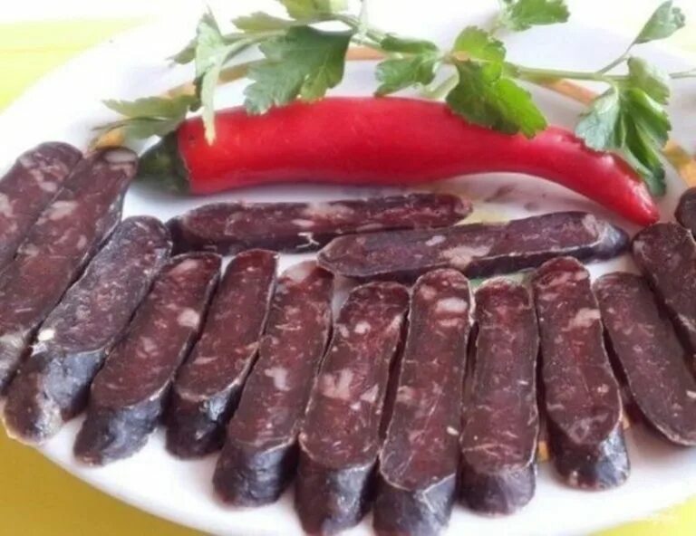 Как сделать домашнюю колбасу из конины