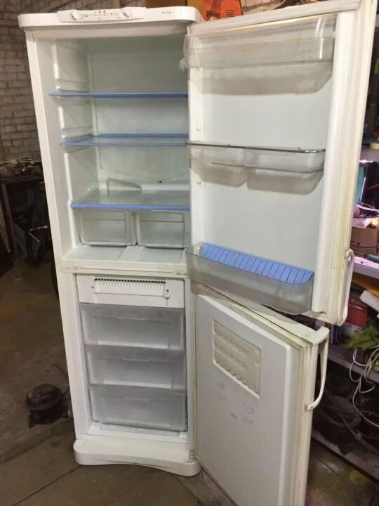 Холодильник indesit nba 161 fnf. Холодильник indesit b 20 fnf. Холодильник индезит двухкамерный 2004 модели. Индезит холодильник 10107. Холодильник indesit es 15.