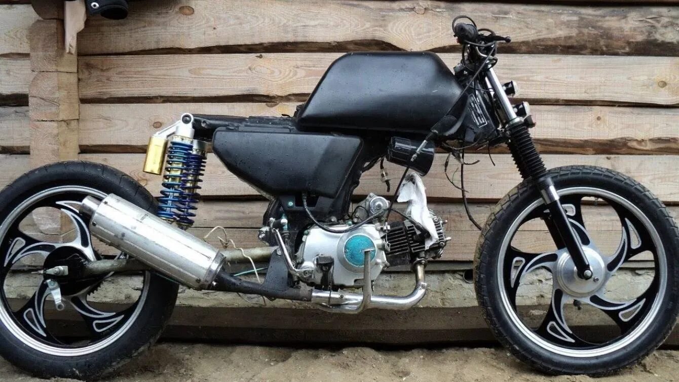 Alpha cafe racer 110 кастом. Переделанный мопед. Доработки мопеда альфа. Переделанный мопед. Переделанный мопед.